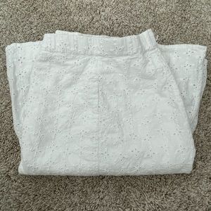 Women’s/Juniors White Skirt With Zipper